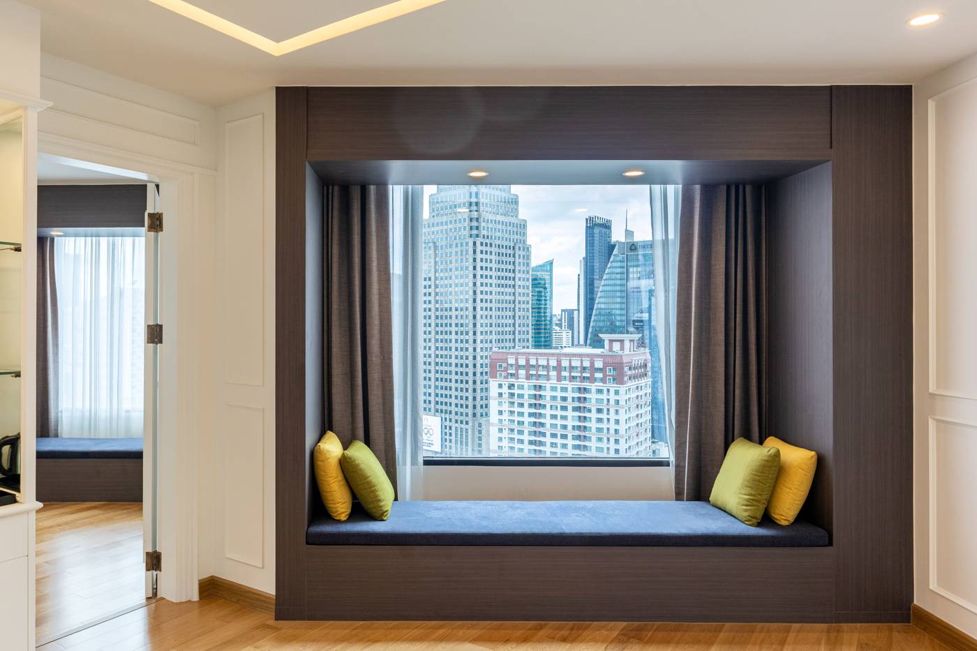 Rembrandt-Hotel-Bangkok-Room-51