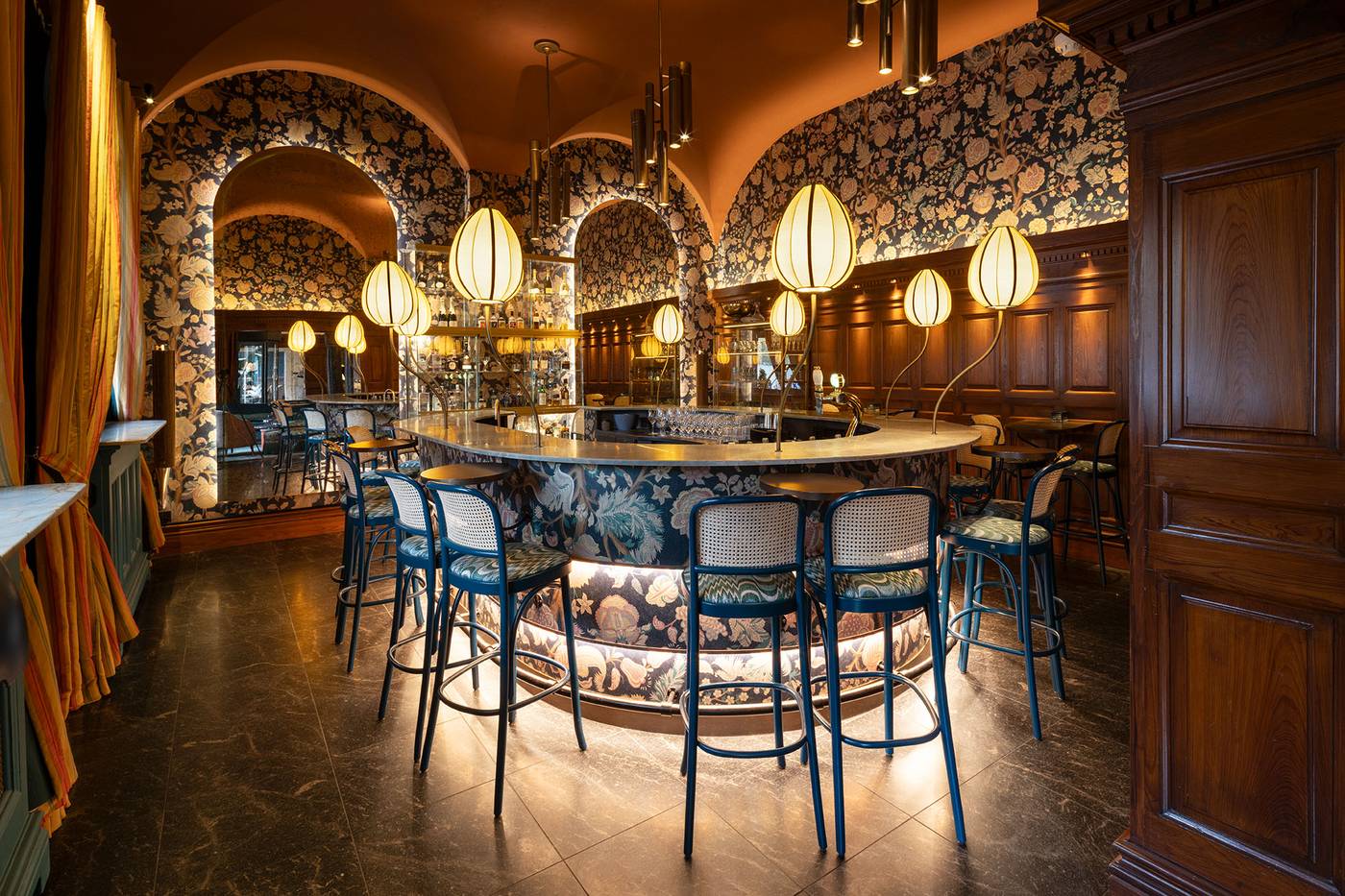 Hypernym-Luxury-Apartments-Bar-7