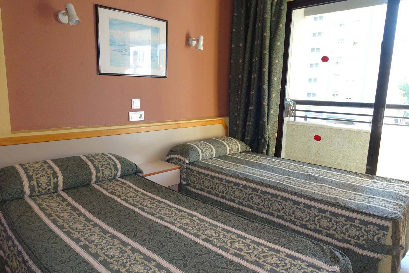 Luxmar-Apartments-Room-22