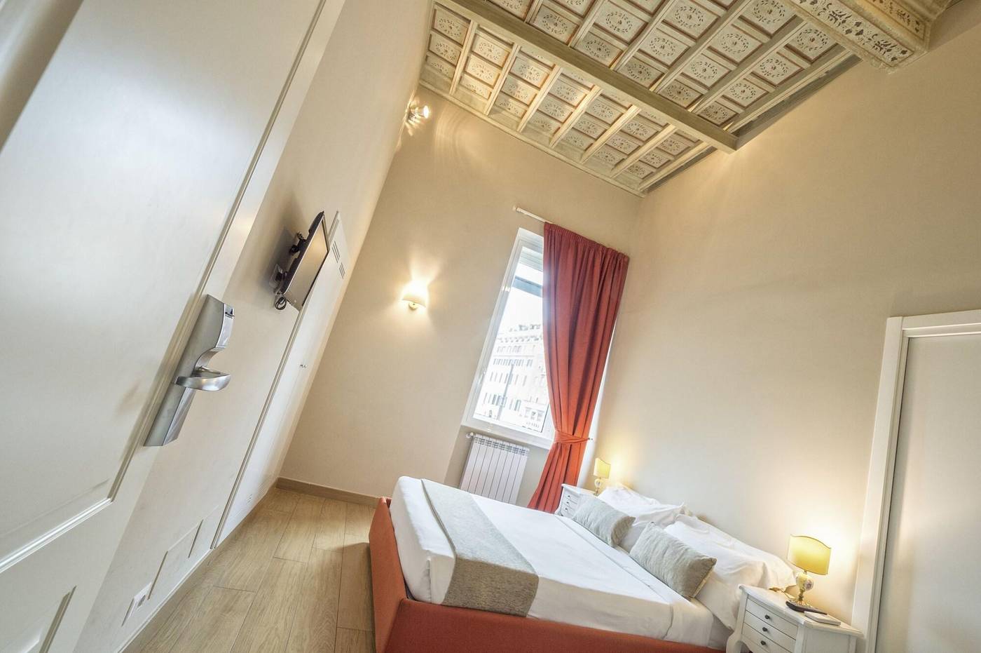 Little-Queen-Suite-Room-43