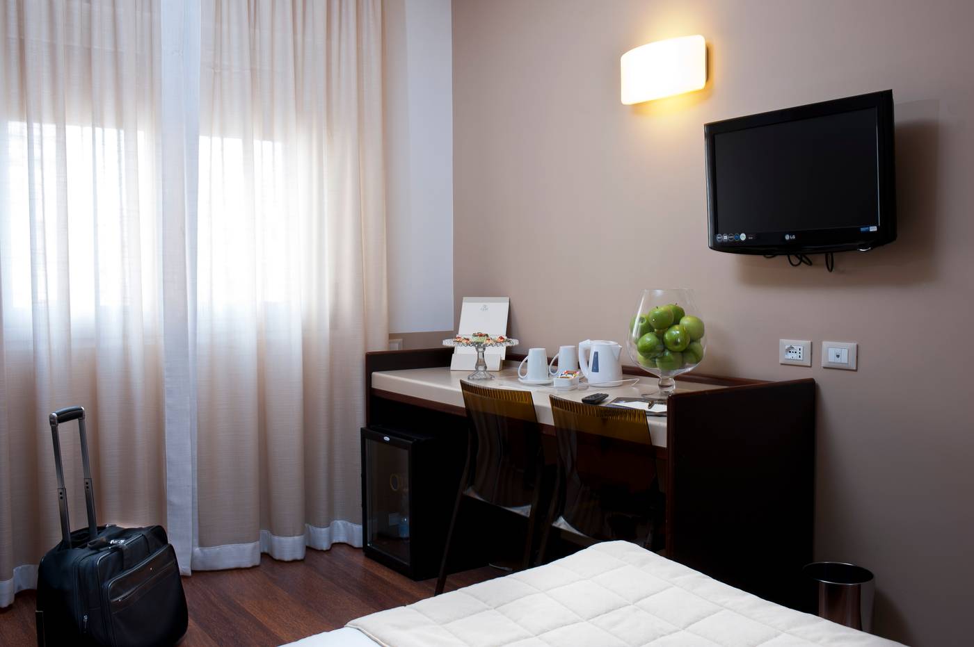 Astoria-Palace-Hotel-Room-19