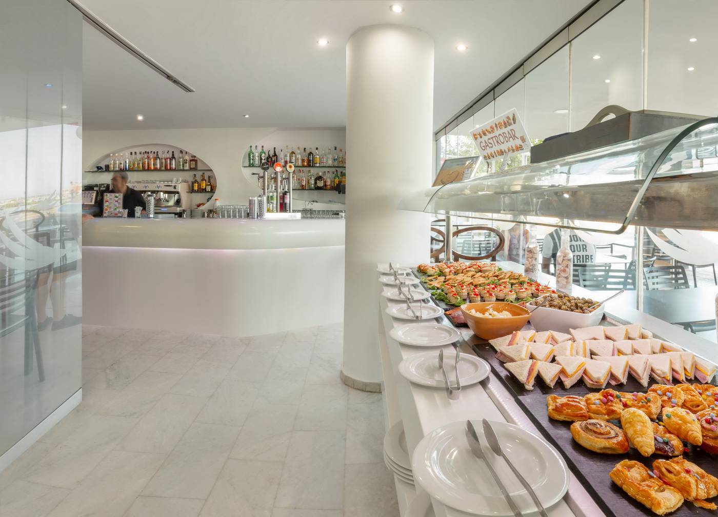 Villa-del-Mar-Hotel-Family-Gourmet-Restaurant-29