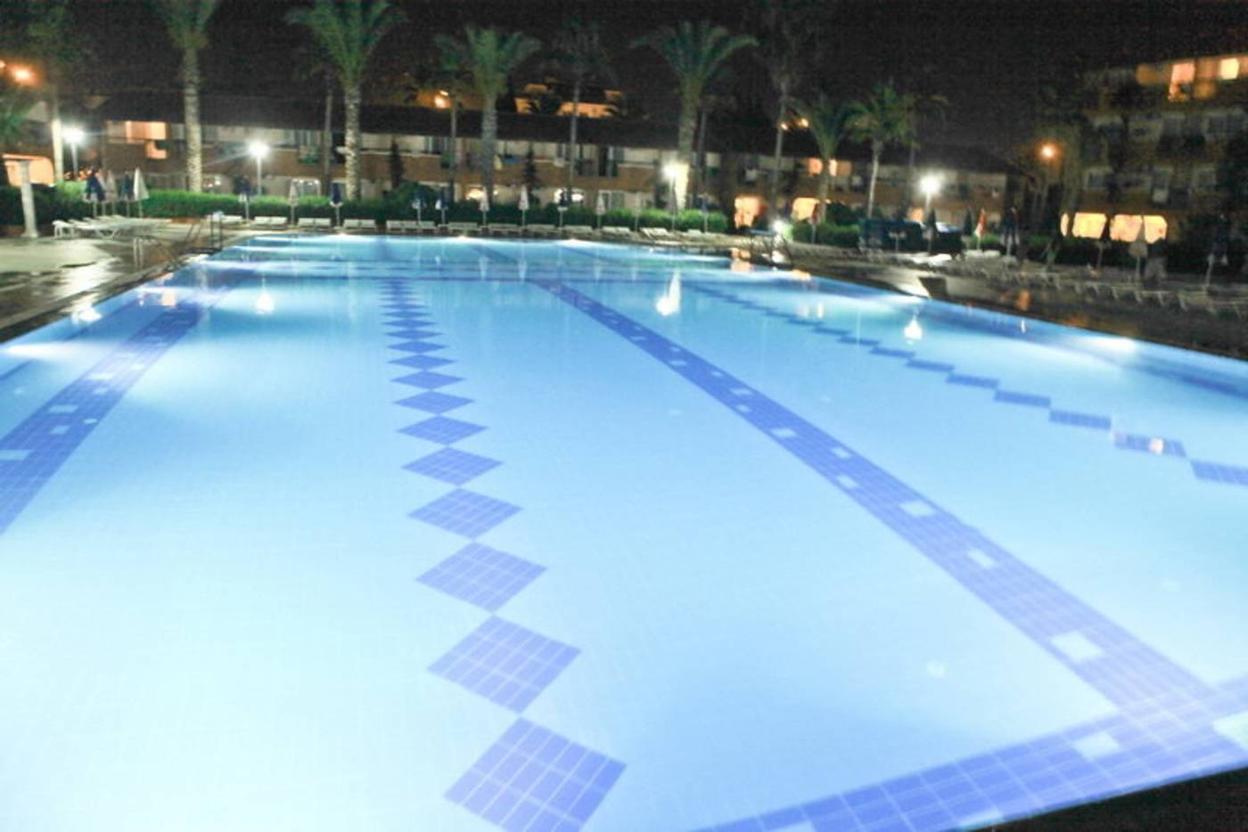 Club-Turtas-Beach-Hotel-Pool-15