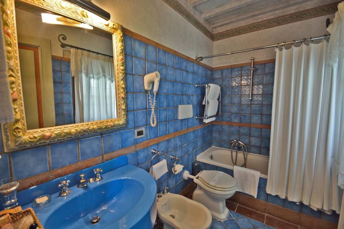 Calamidoro-Hotel-Room-20