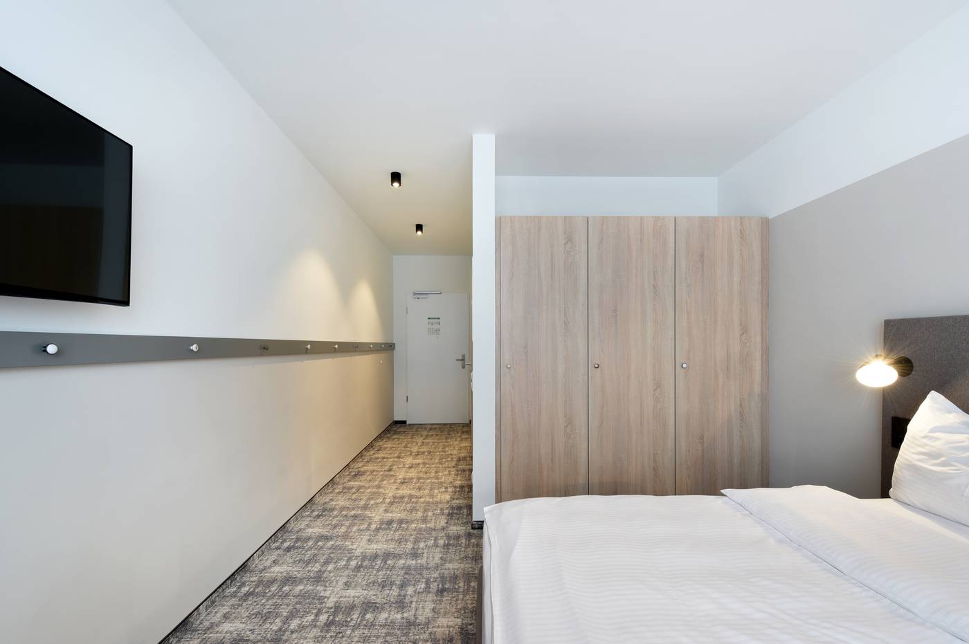 Wyndham-Garden-Munich-Messe-Hotel-Room-19