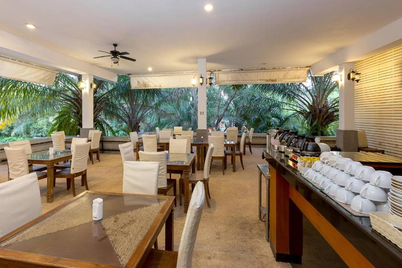 Phuket-Sea-Resort-SHA-by-ZUZU-Restaurant-41