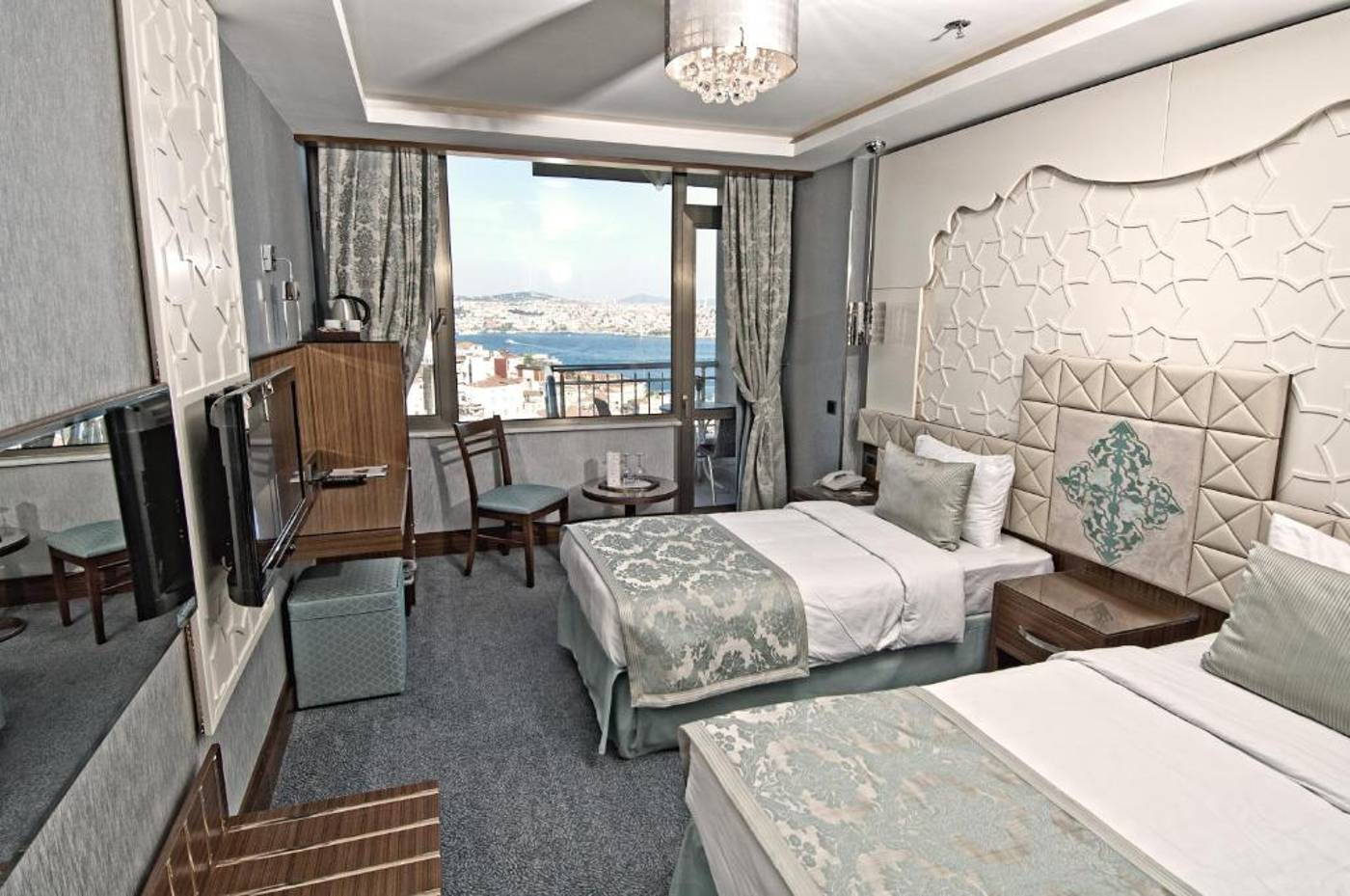 Grand-Star-Room-5
