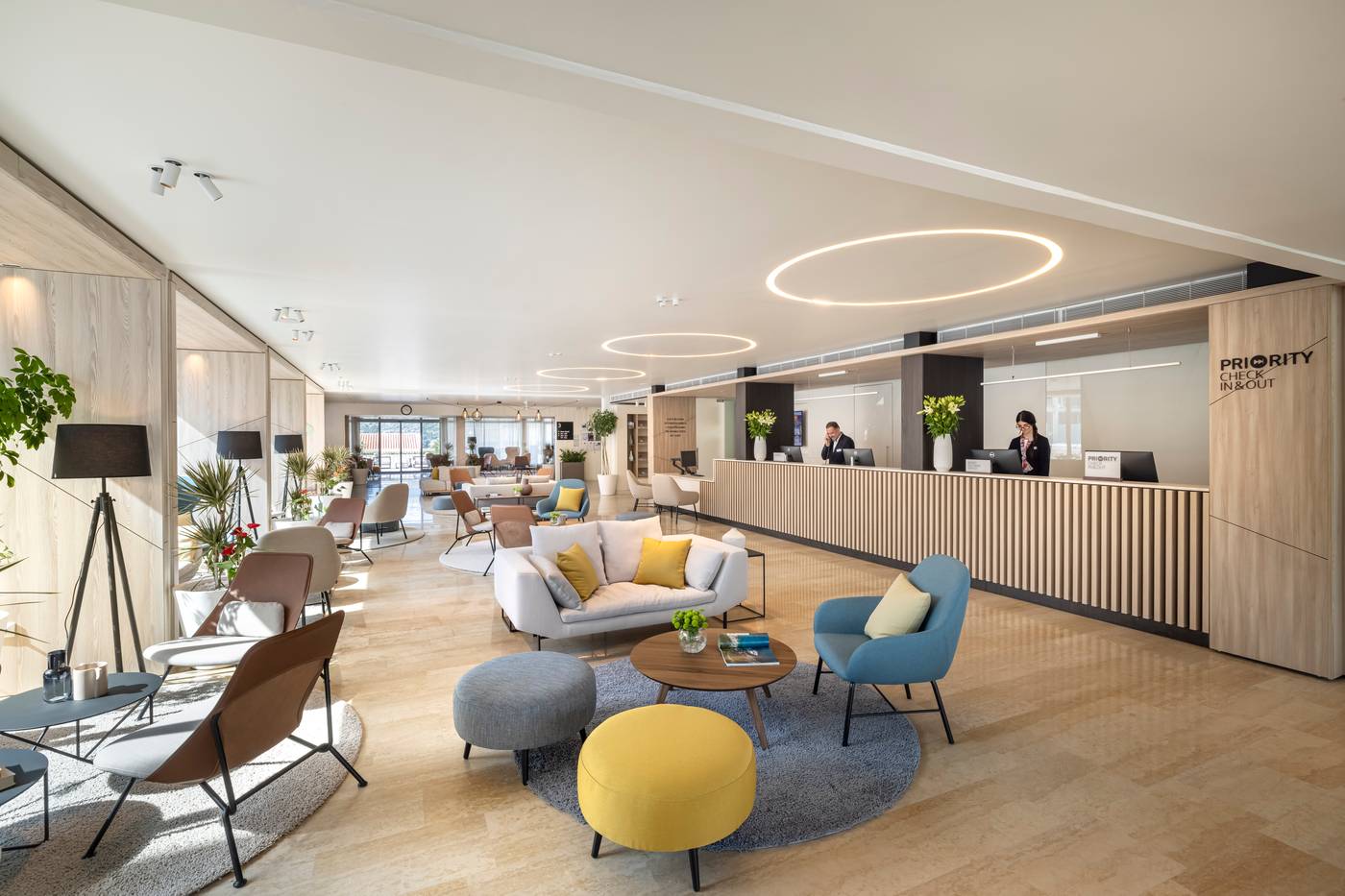 Tirena-Hotel-Lobby-39