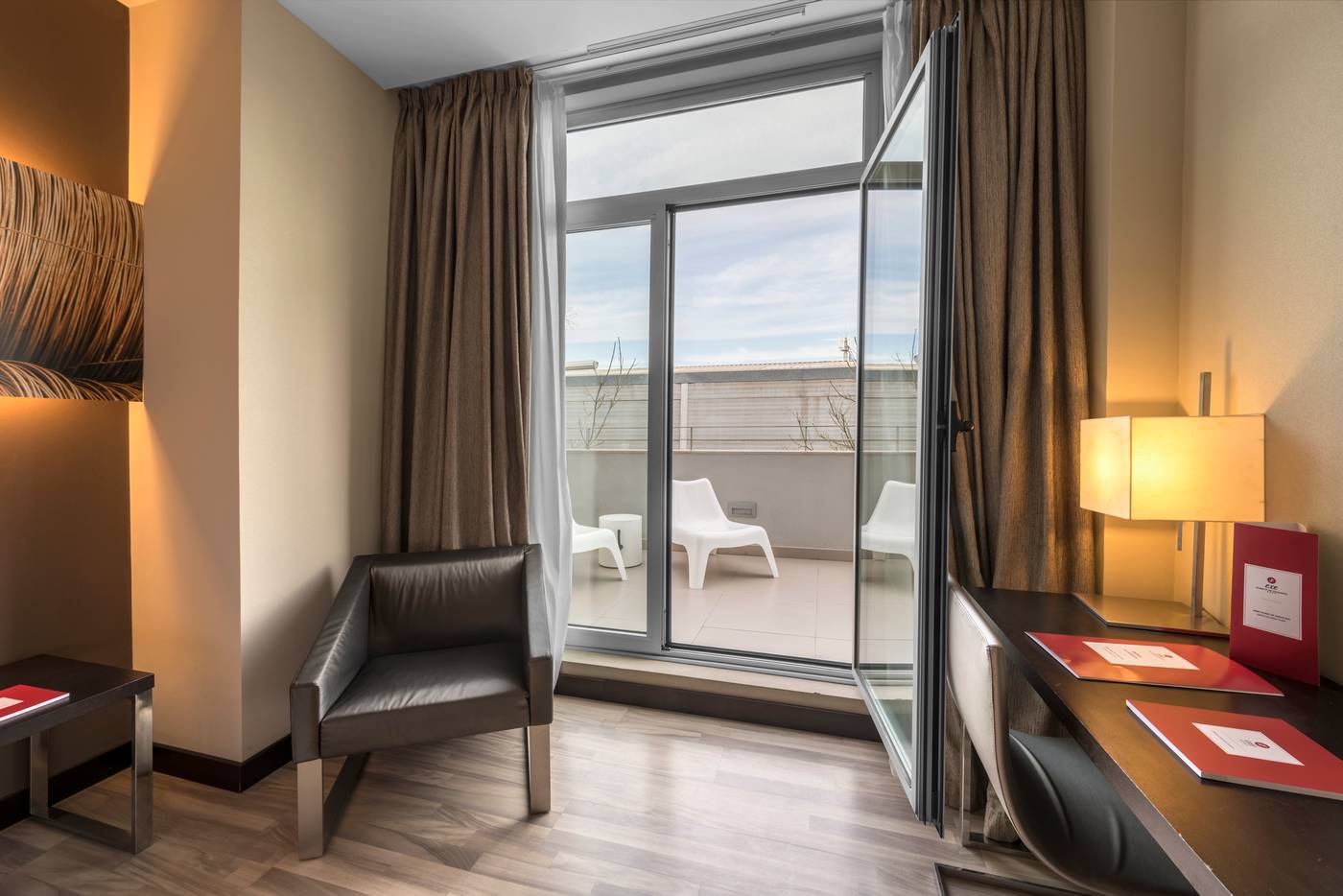 NH-Puerto-de-Sagunto-Room-26