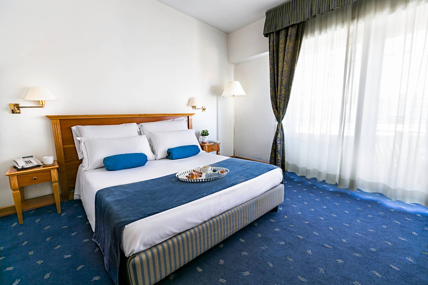 Diplomatic-Rome-Room-14