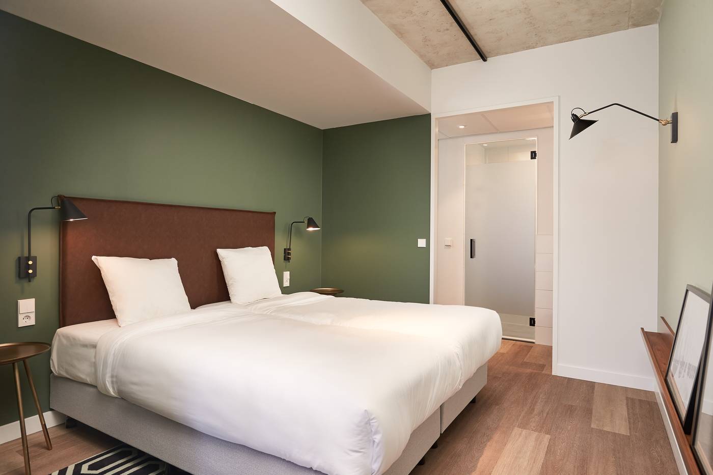 Corendon-Urban-Amsterdam-Schiphol-Airport-Room-9