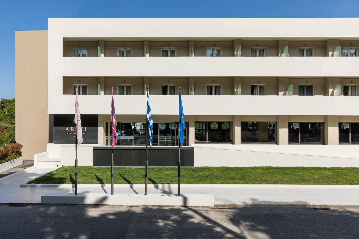 Ariti-Grand-Hotel-General-view-10