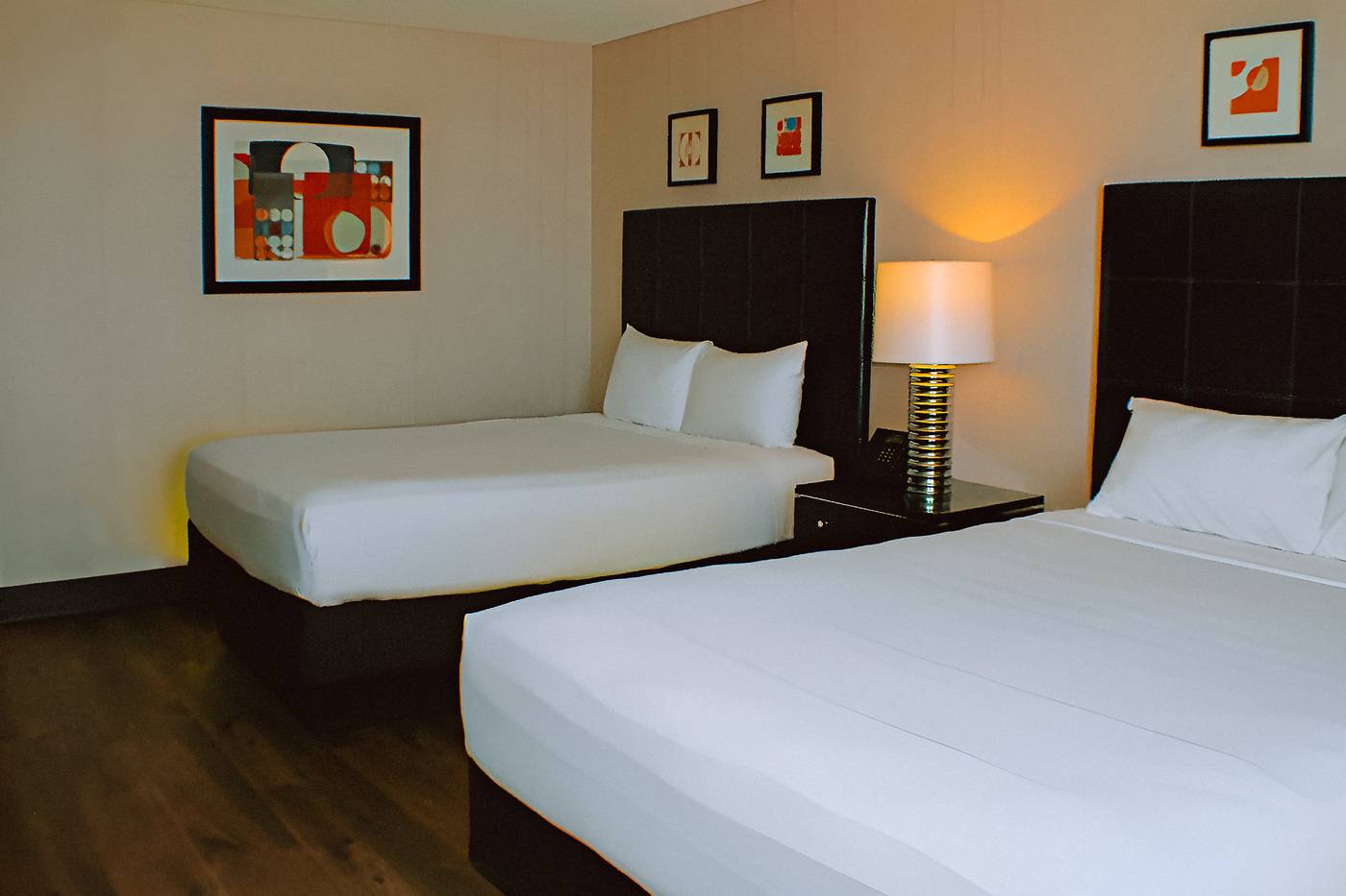 Circus-Circus-Las-Vegas-Hotel-Room-13