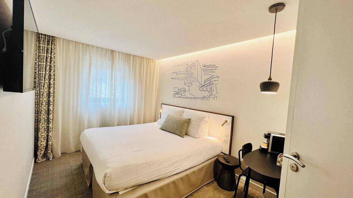 Hotel-du-Pin-Nice-Port-Room-15