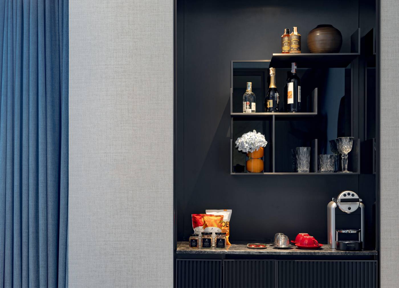 Kimpton-Maa-Lai-Hotel-Bangkok-Room-27