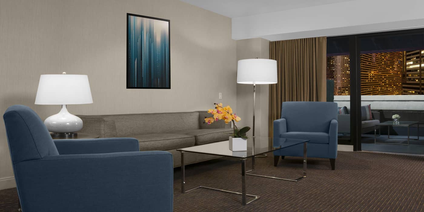 The-Manhattan-at-Times-Square-Hotel-Room-15