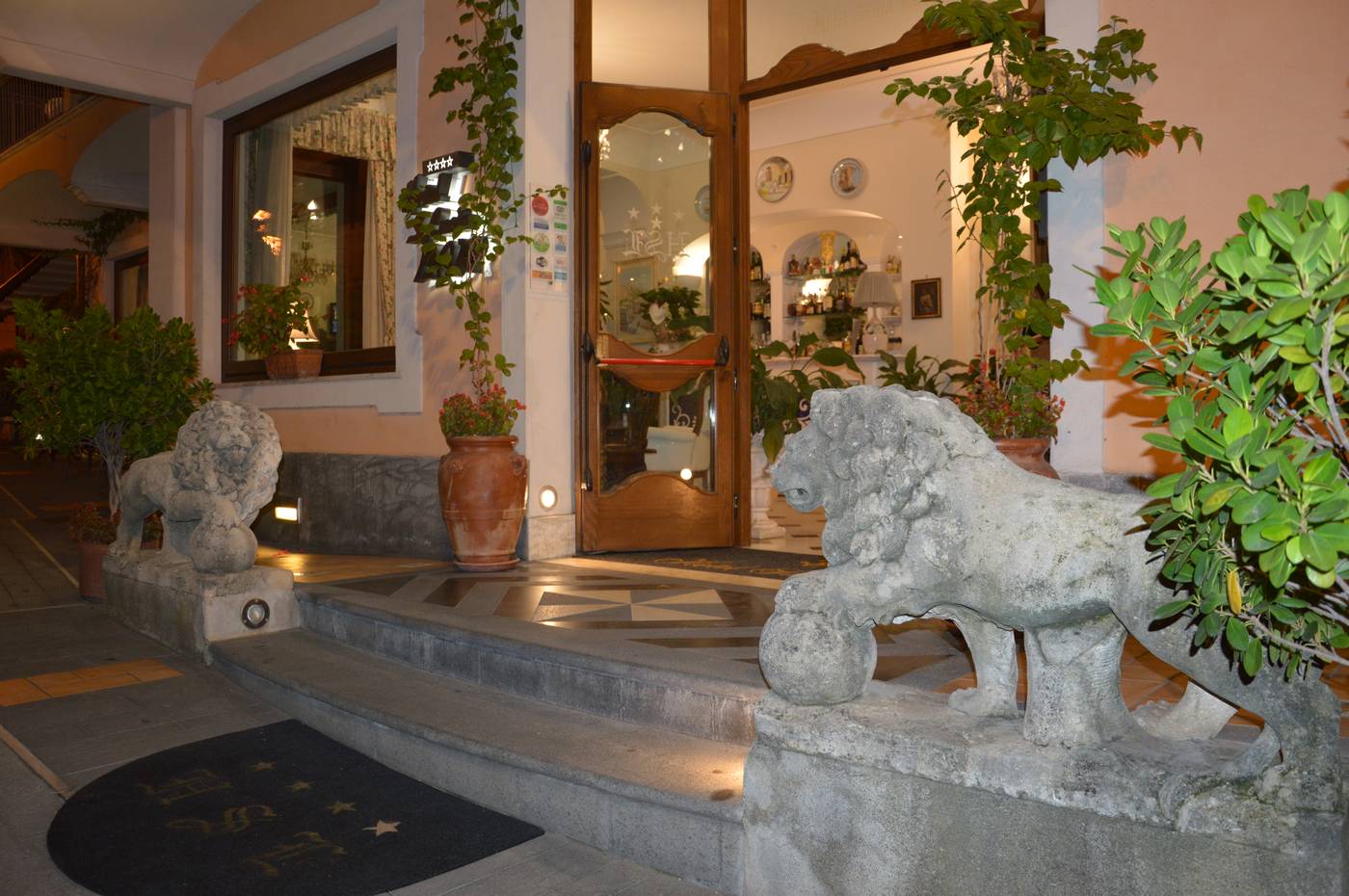 Santa-Lucia-Hotel-General-view-45