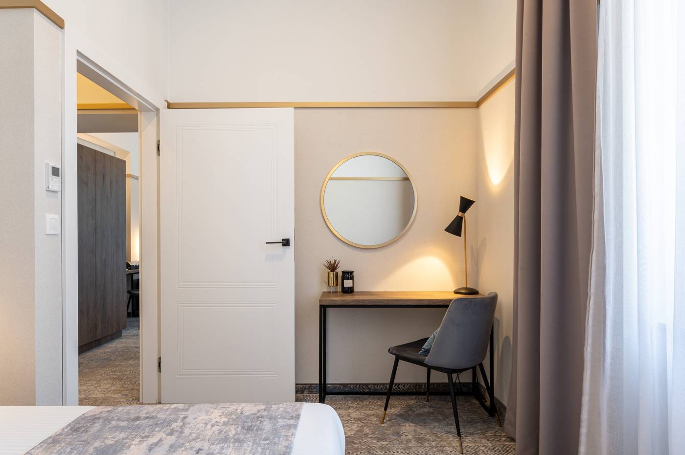 Mr67-Mayera-Rapaporta-Room-15