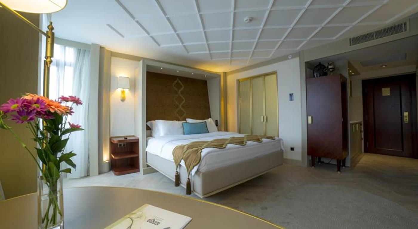 Mega-Residence-Hotel-Room-4