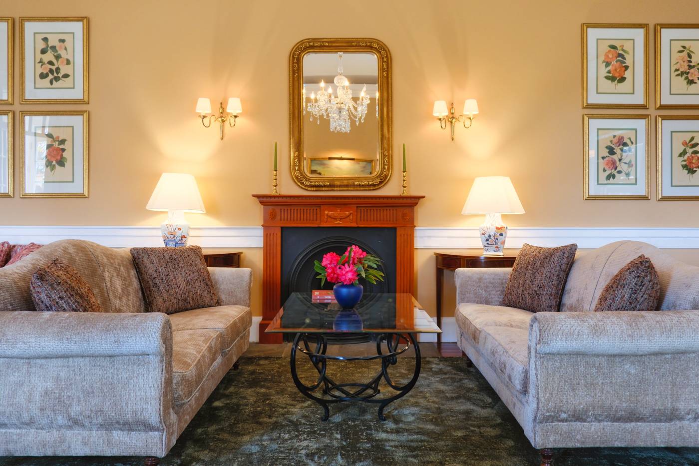 Casa-Velha-do-Palheiro-Lobby-58