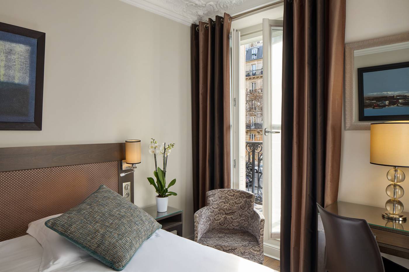 Regence-Etoile-Room-26