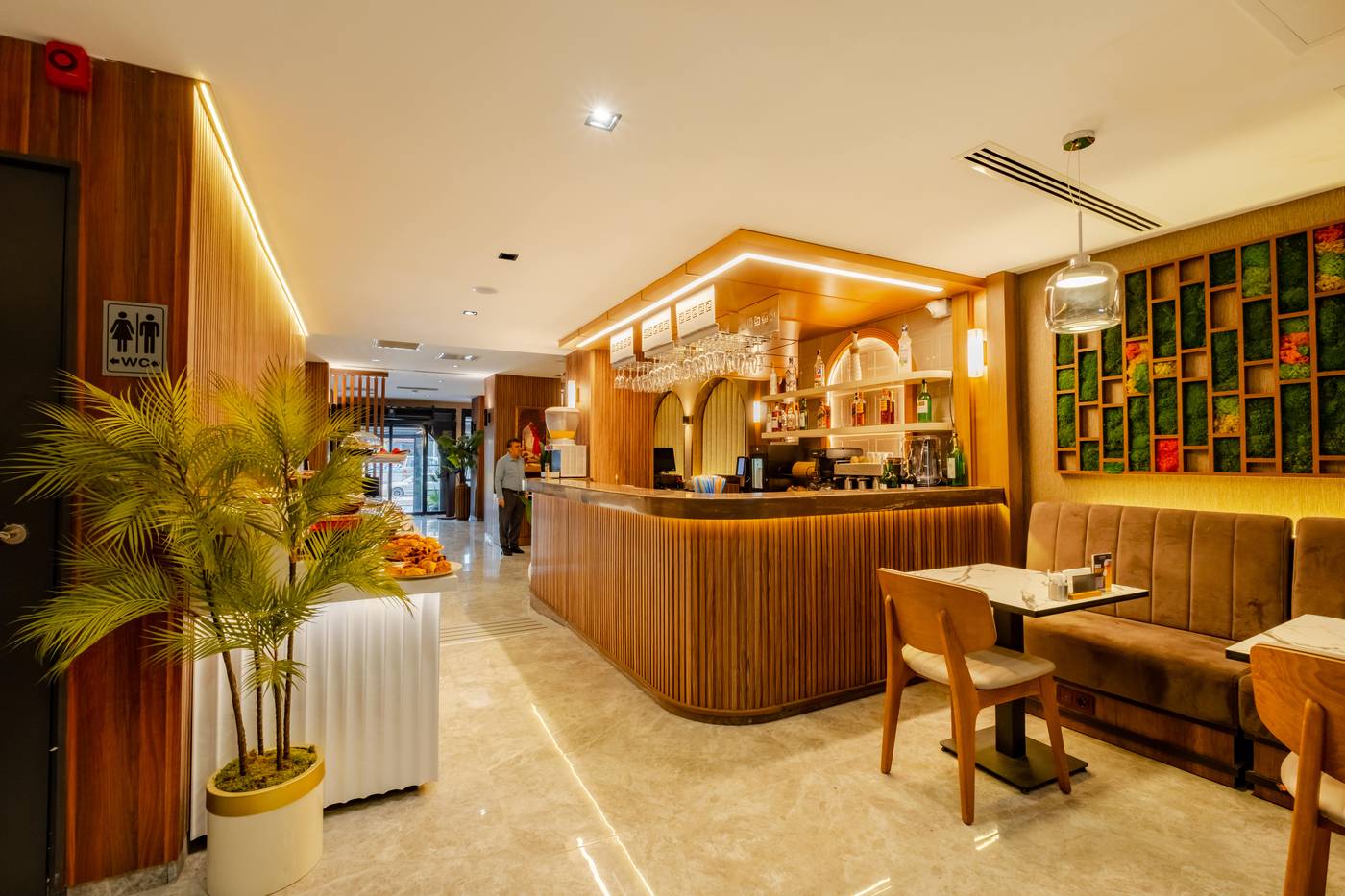 Frt-Airlines-Otel-Restaurant-4