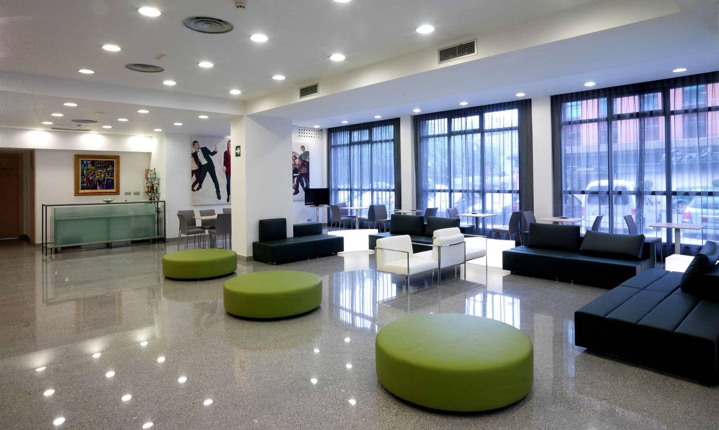 NH la Avanzada-Spain-LEIOA-Lobby-9