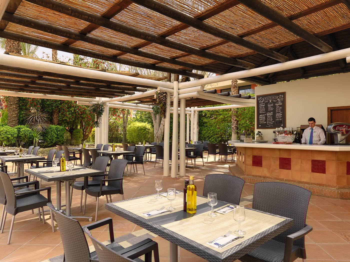 H10-Salauris-Palace-Bar-10