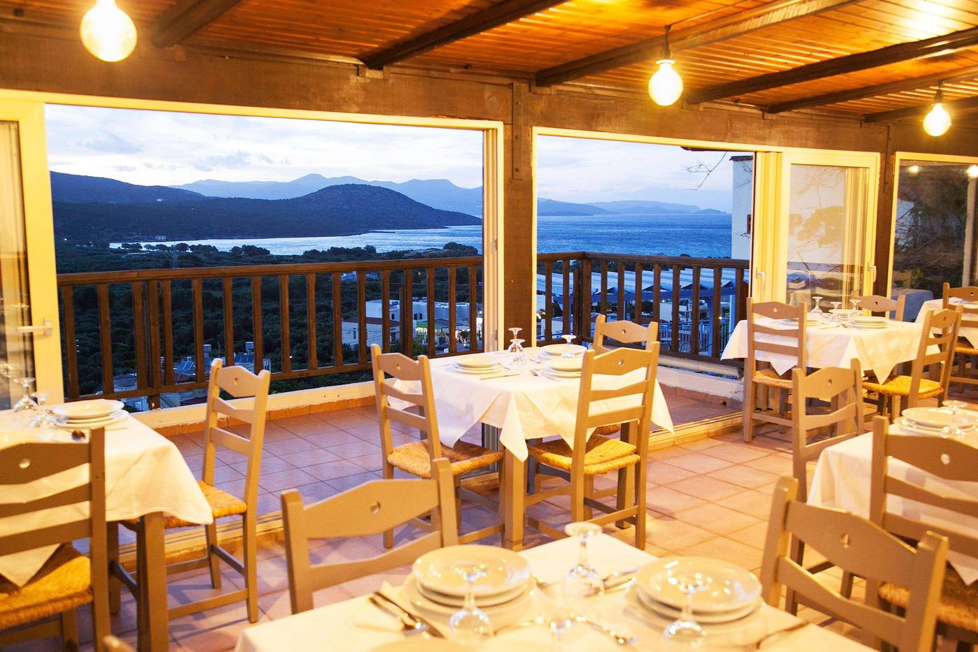Elpida-Village-Restaurant-47