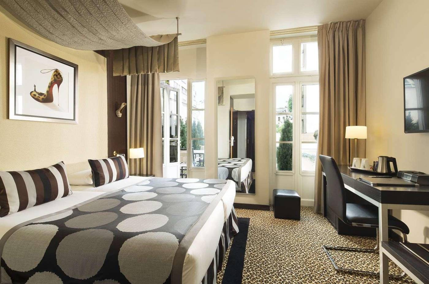 Le-M-Hotel-Paris-Room-5