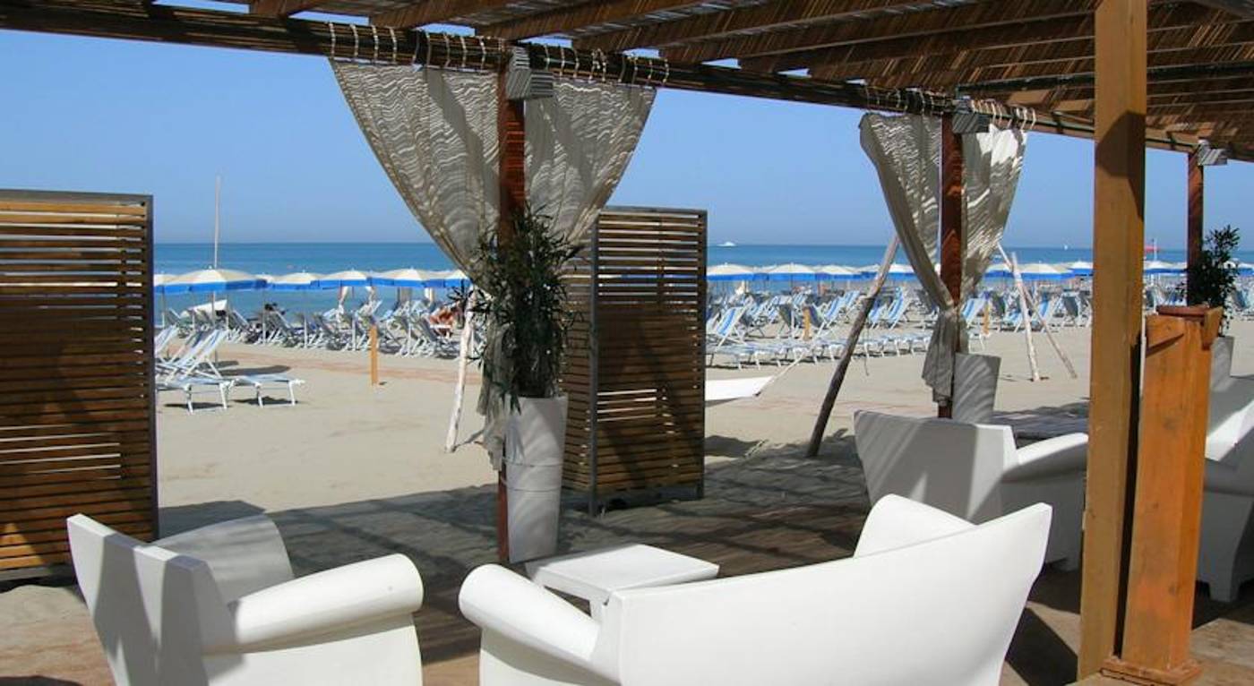 Cosmopolitan Golf & Beach Resort