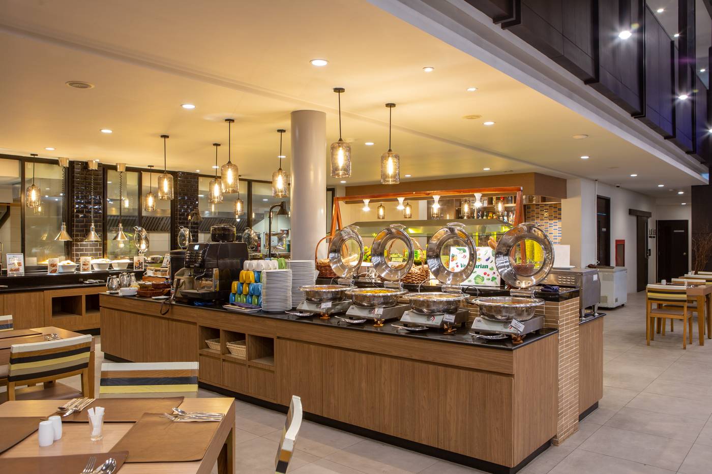 Deevana-Plaza-Krabi-Ao-Nang-Restaurant-43