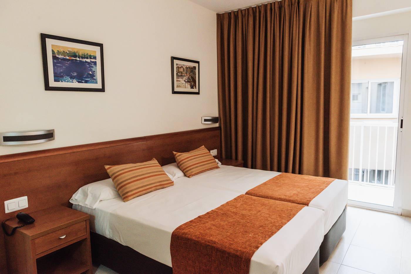 Marconi-Hotel-Room-9