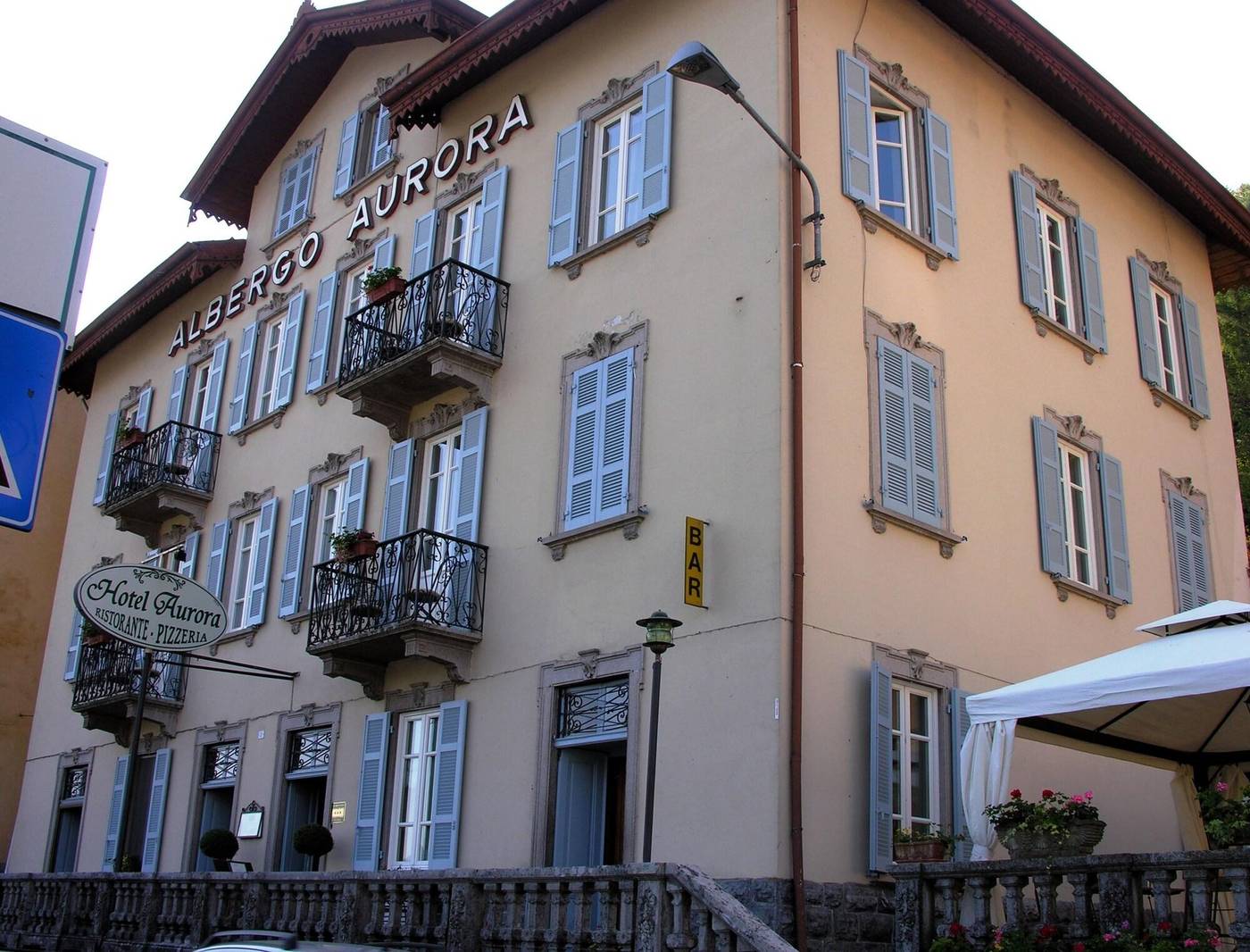 Hotel Villa Aurora-Italy-Lezzeno-General view-2