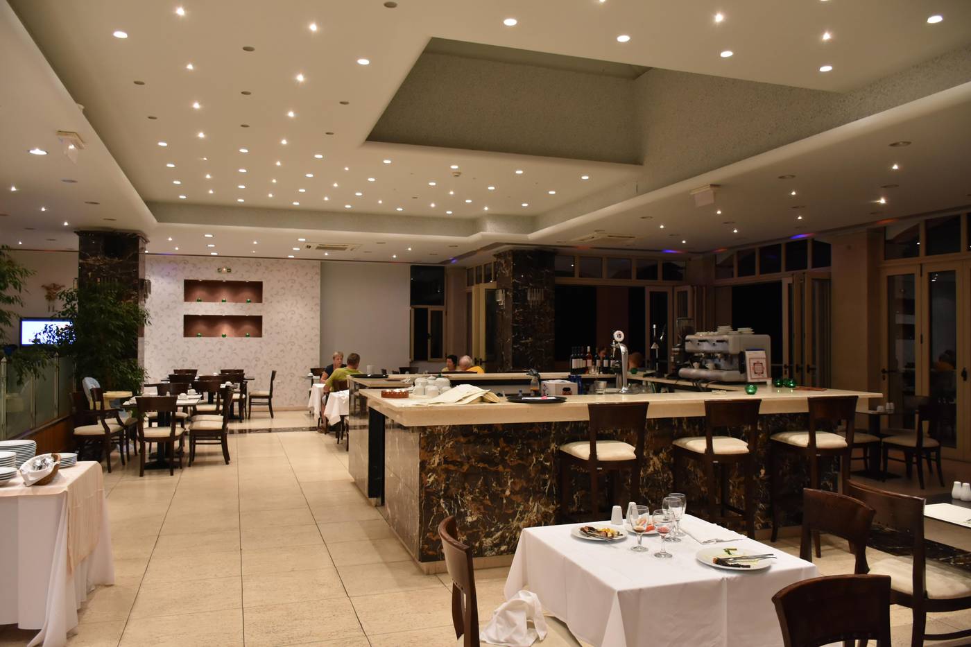 Esperides-Resort-Hotel-Restaurant-6