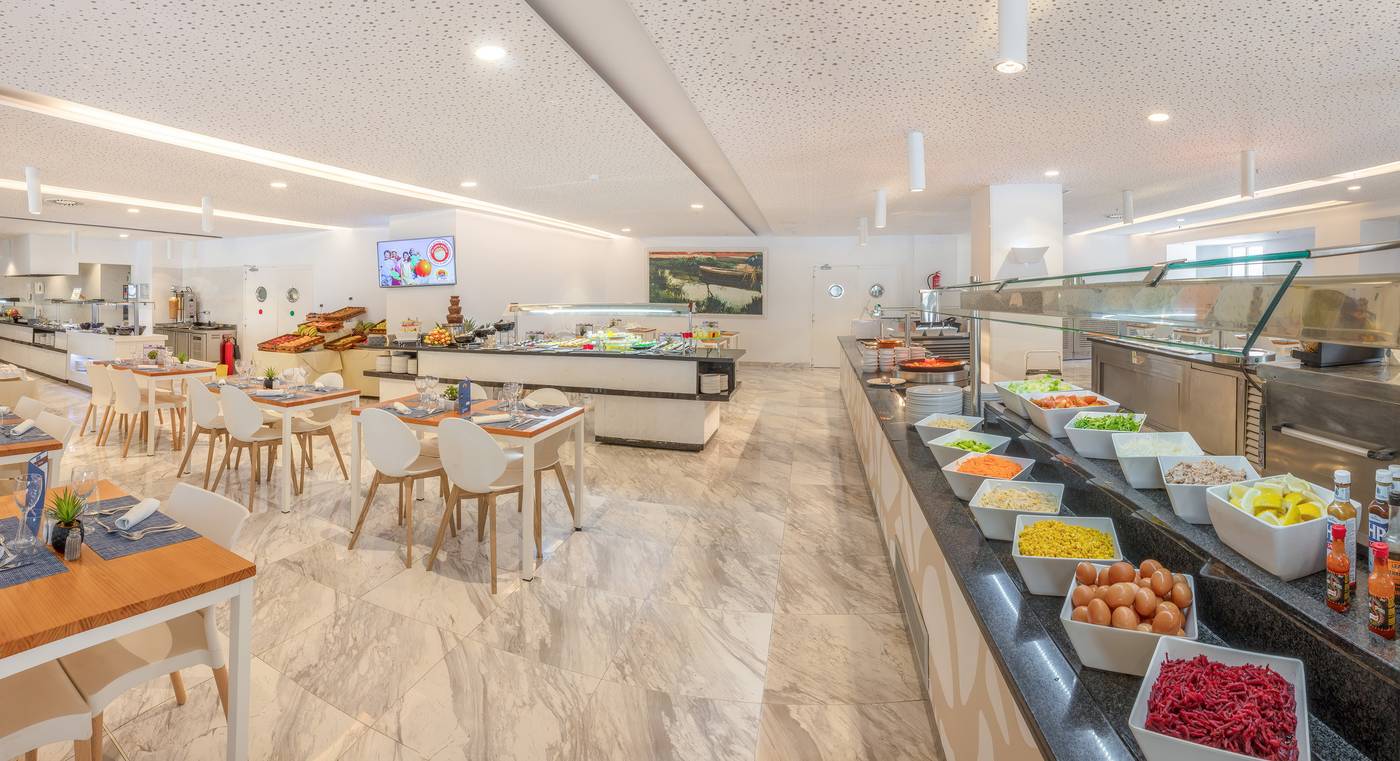 Magic-Aqua-Villa-Luz-Restaurant-33