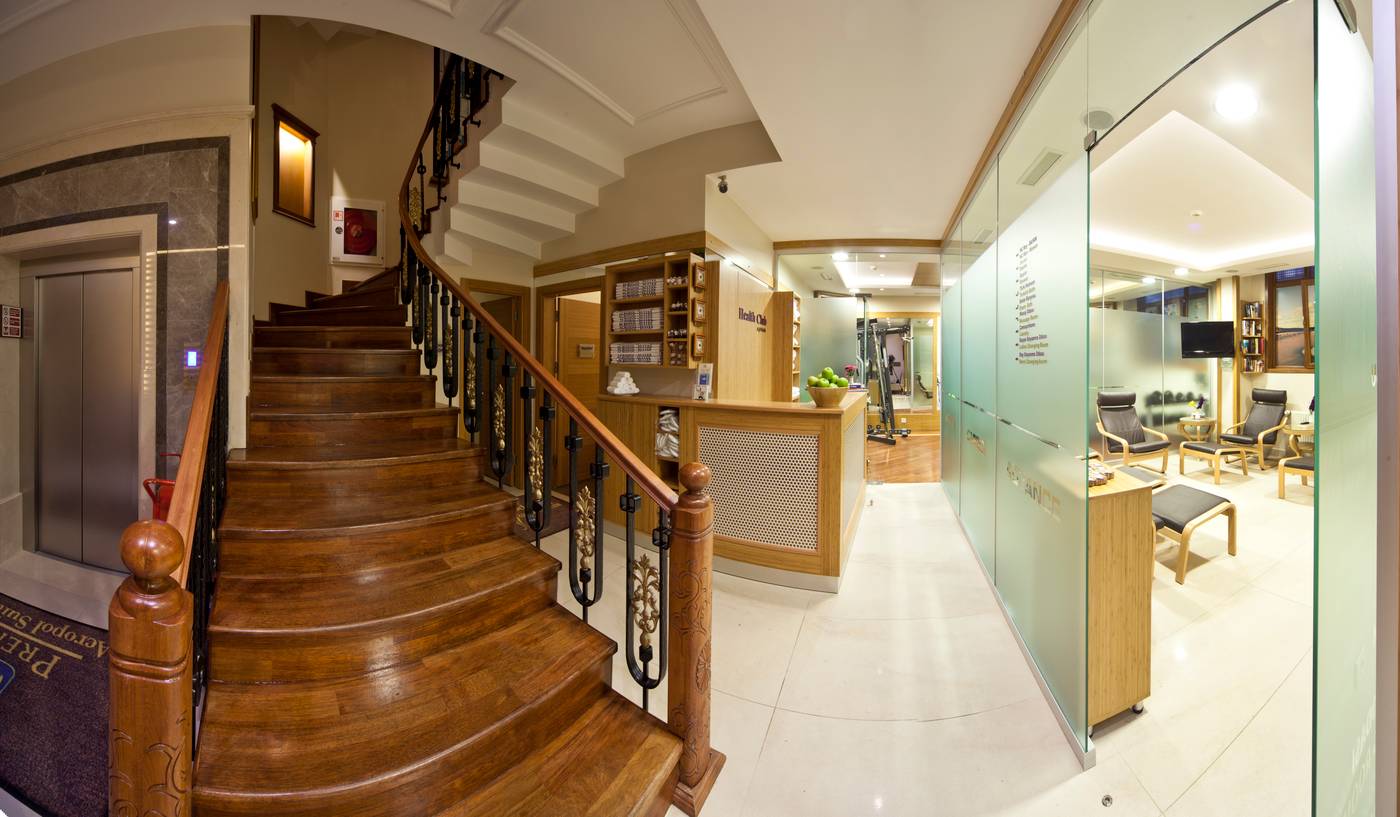 Glk-Premier-Acropol-Suites---Spa-Sports-and-Entertainment-2