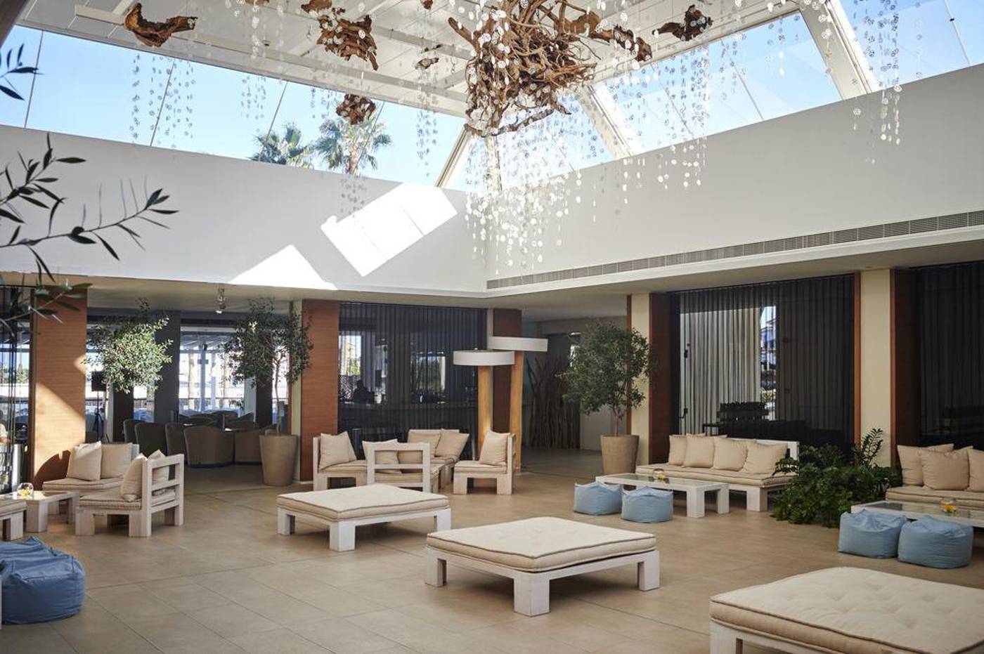 Capo-Bay-Hotel-Terrace-43