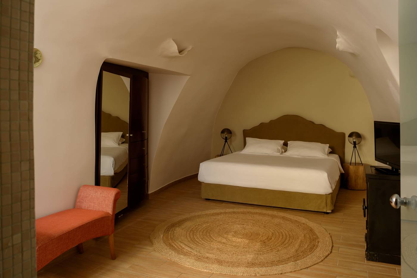 Suite-Home-Santorini-Room-18