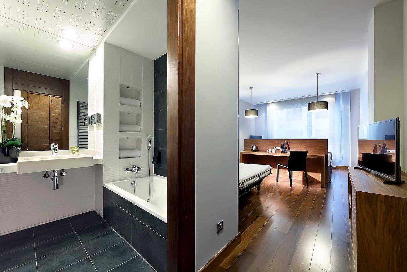 Rafaelhoteles-Madrid-Norte-Room-18