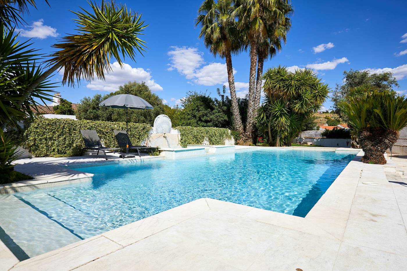 Pateo-dos-Solares-Charm-Hotel-Pool-62