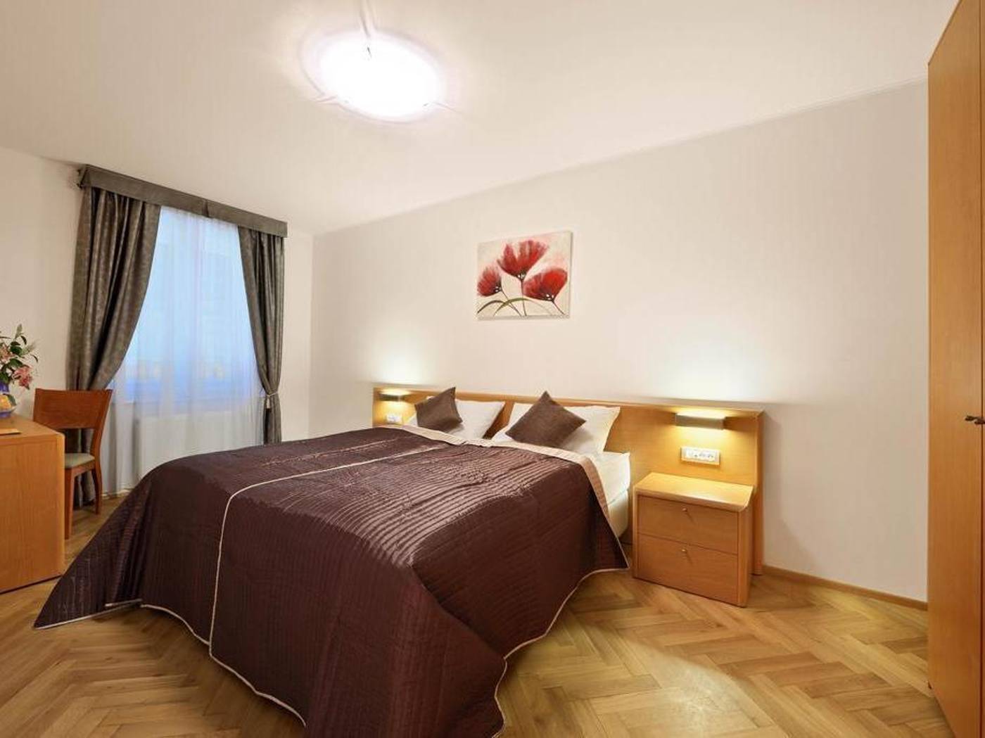 Salvator-Superior-Apartments-Room-14