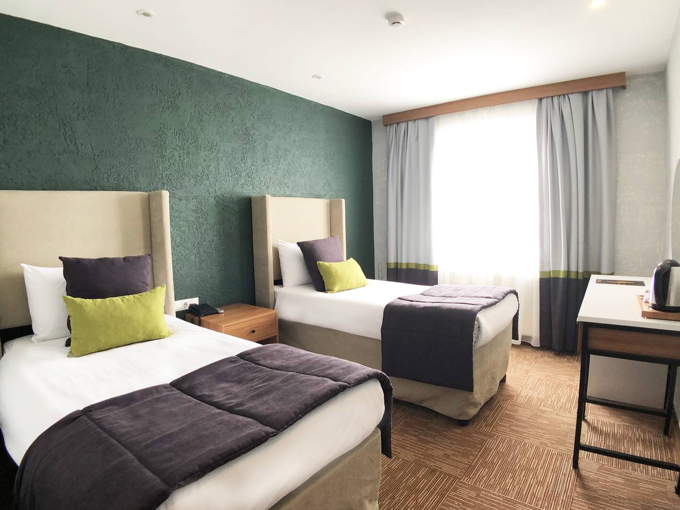 Carlton-Hotel-Istanbul-Room-1