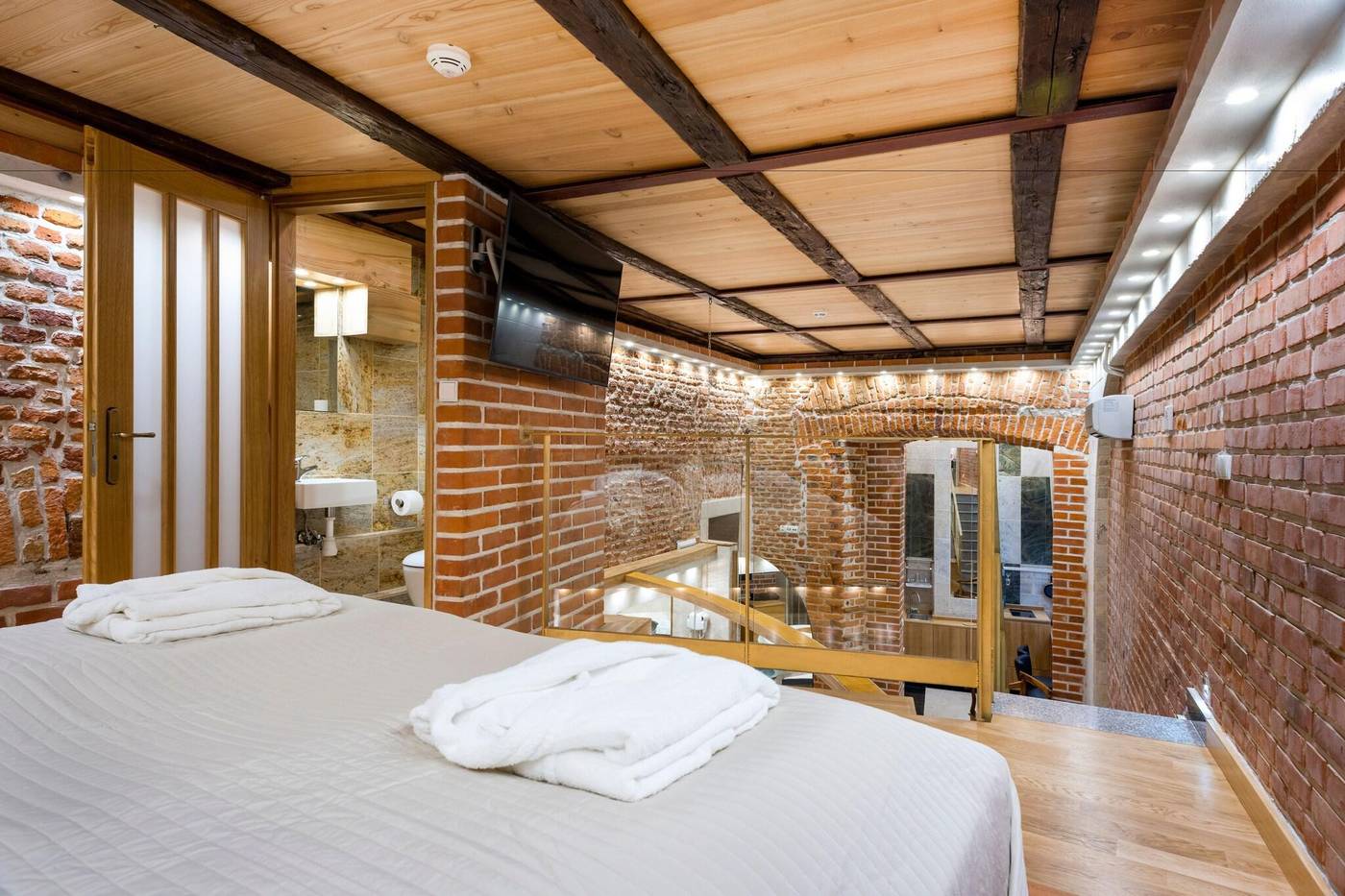 Aparthotel-Stare-Miasto-Room-5