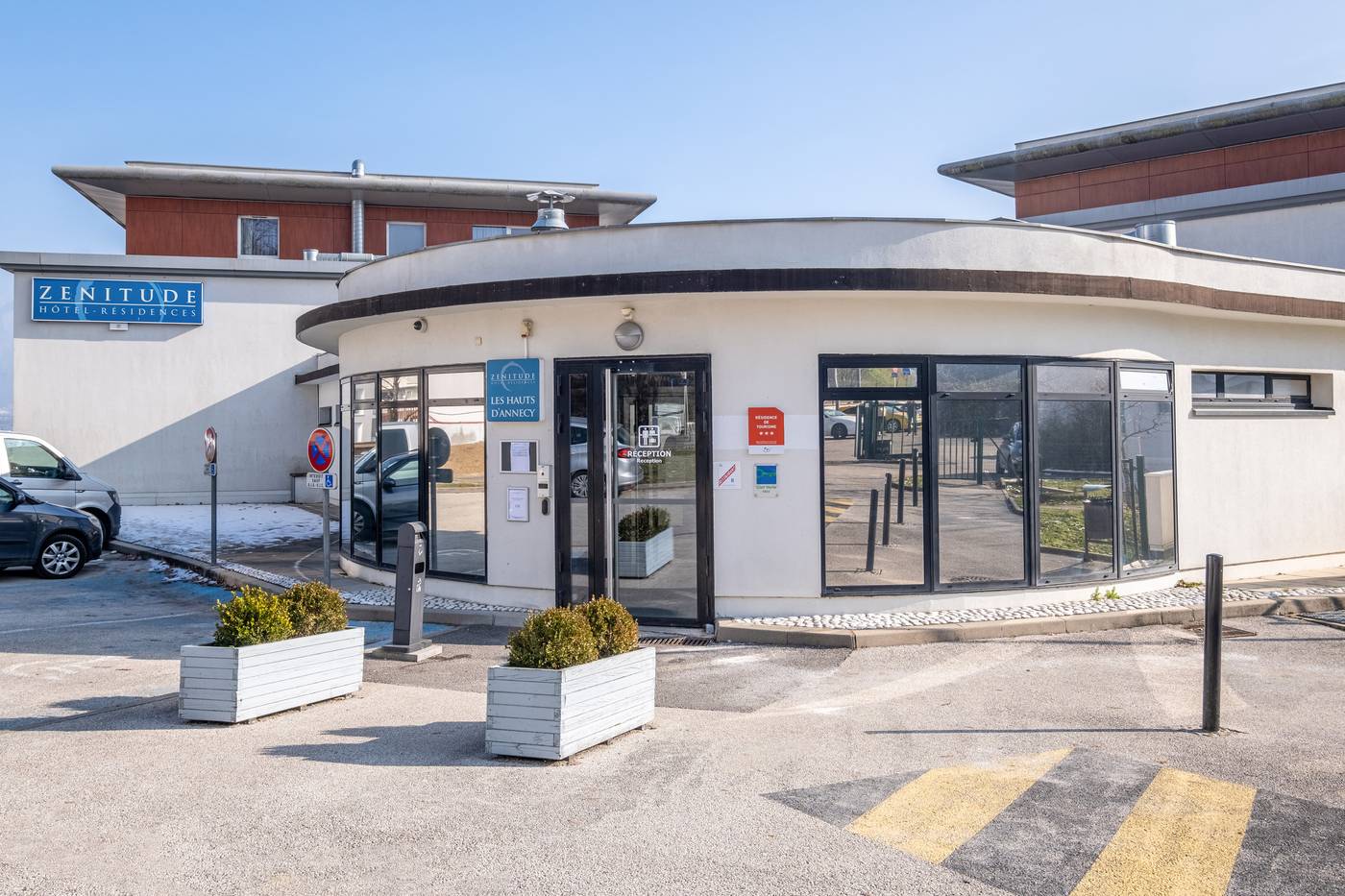 Comfort Aparthotel Les Hauts dAnnecy-France-Annecy (SEYNOD)-General view-1