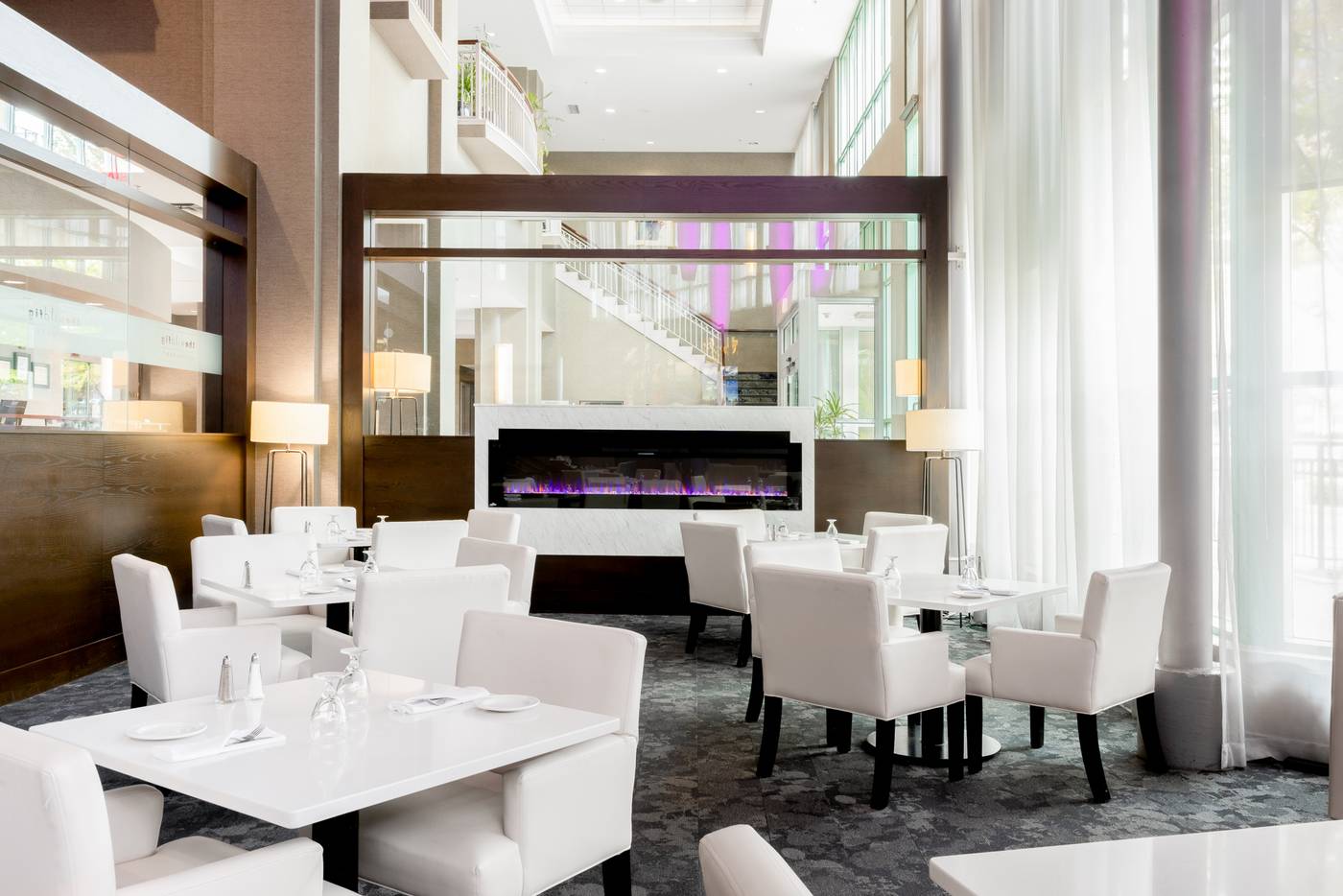 Executive Plaza Hotel Conference Ctr Coquitlam BC-Canada-COQUITLAM-Lobby-4