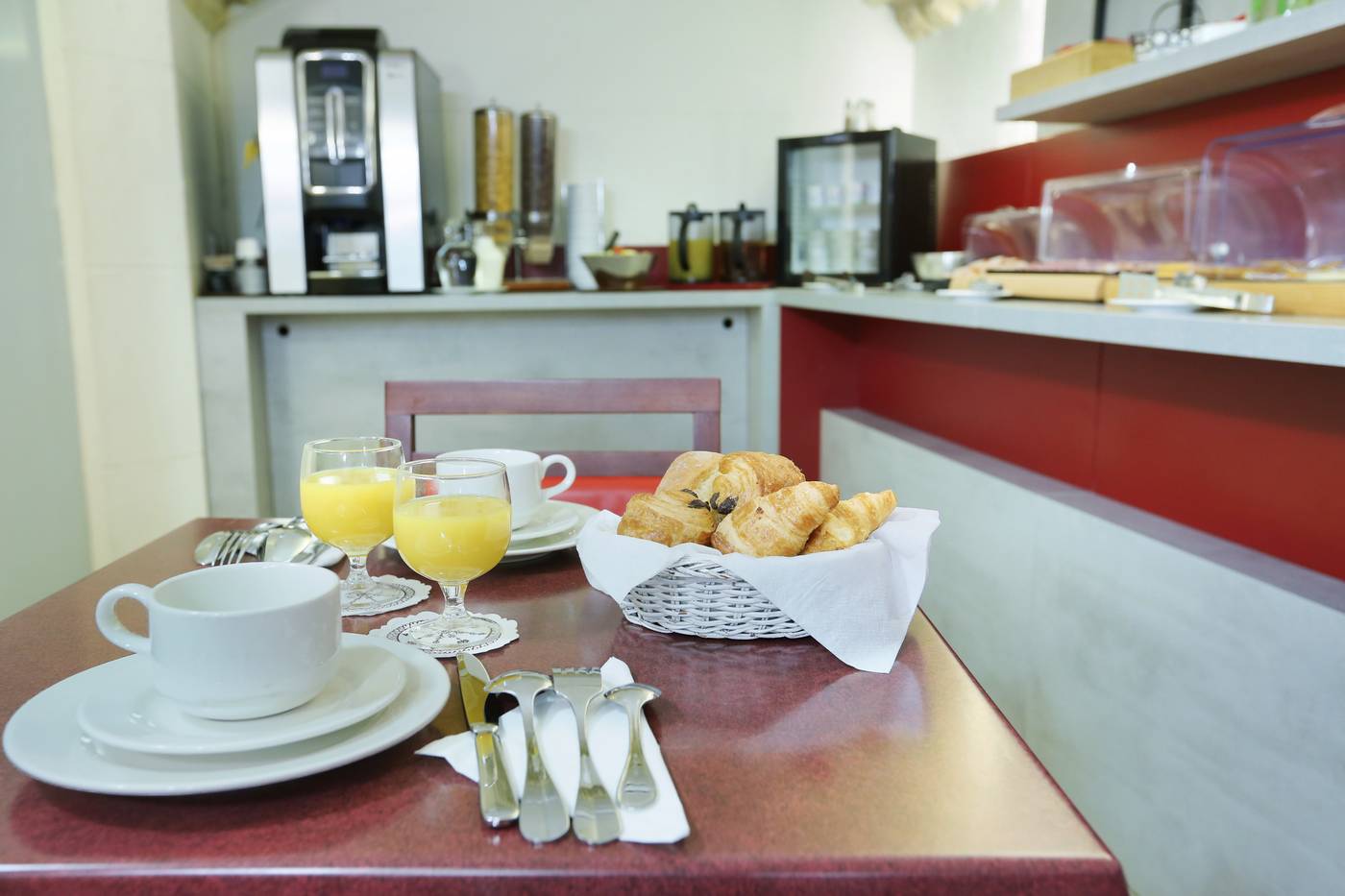 Hotel-Beaugrenelle-Tour-Eiffel-Restaurant-32