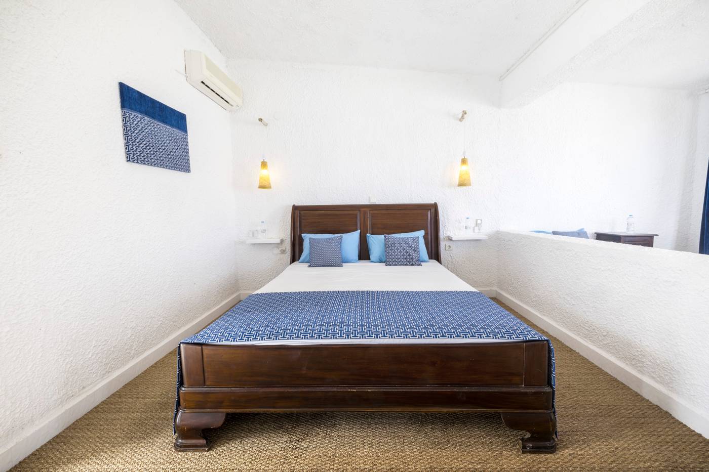 Lassion-Golden-Bay-Room-20