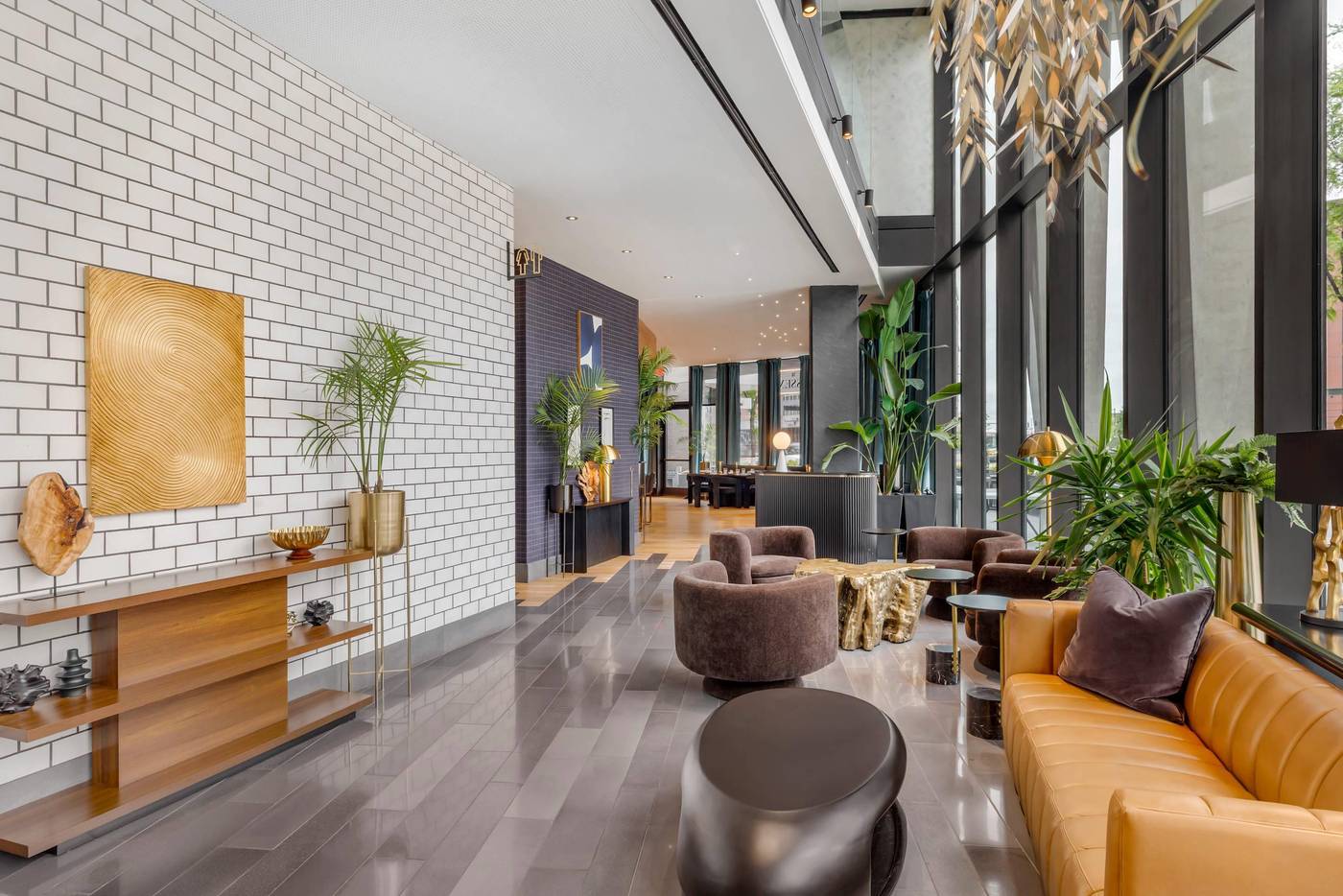 Cambria-Hotel-Boston-Downtown-South-Boston-Bar-4