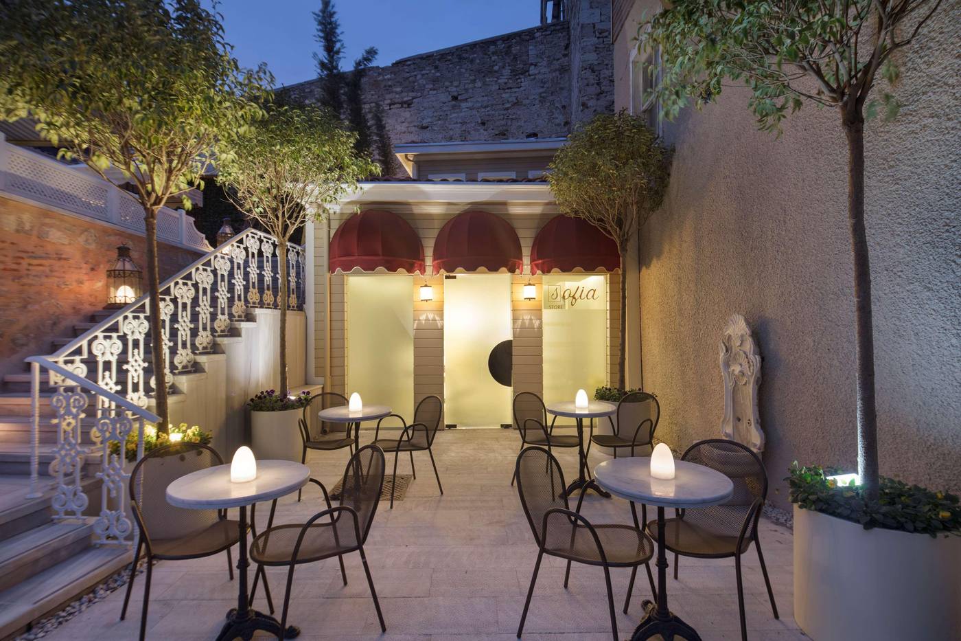 Hagia-Sofia-Mansions-Curio-Collection-by-Hilton-General-view-67